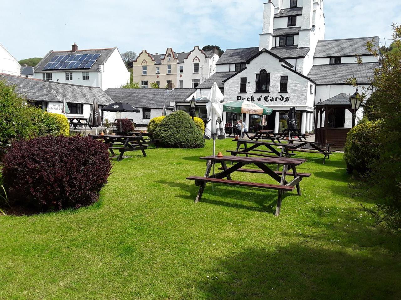 The Pack O' Cards Hotel Combe Martin Eksteriør billede