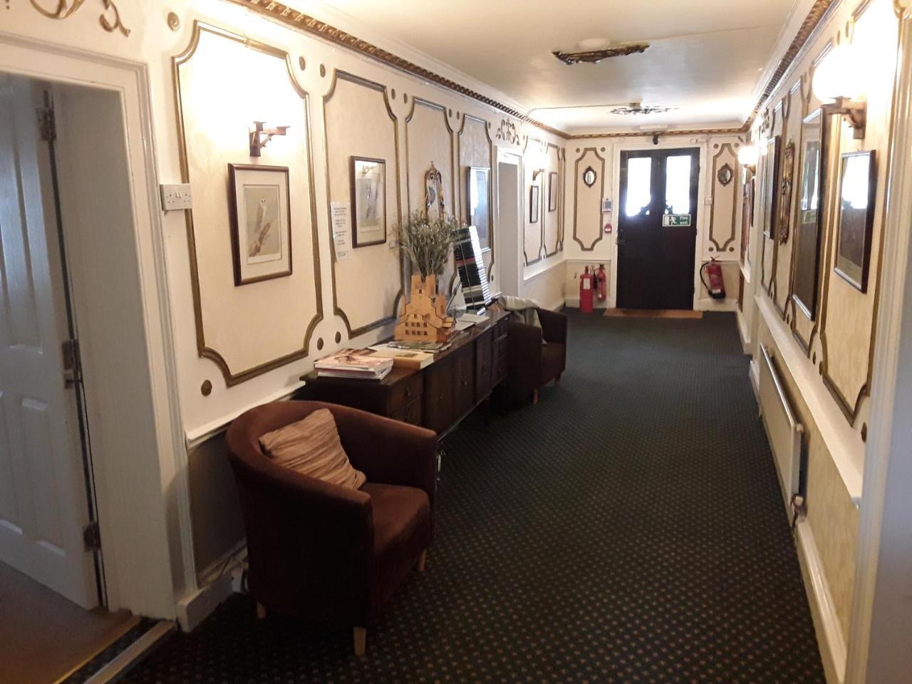 The Pack O' Cards Hotel Combe Martin Eksteriør billede